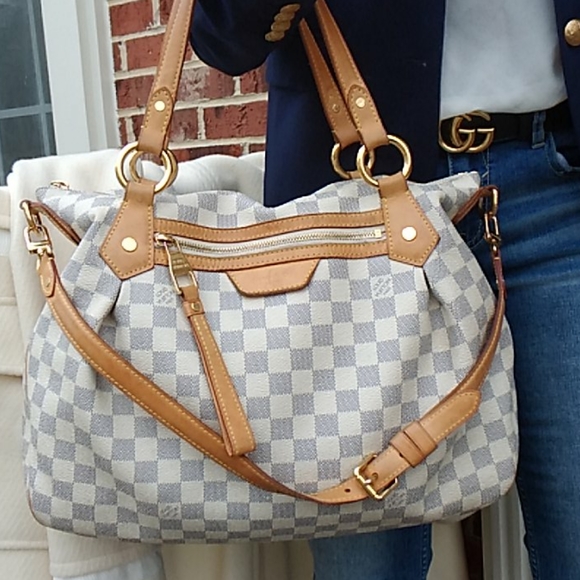Louis Vuitton Handbags - Luxury Louis Vuitton Damier Azur Evora Bag!